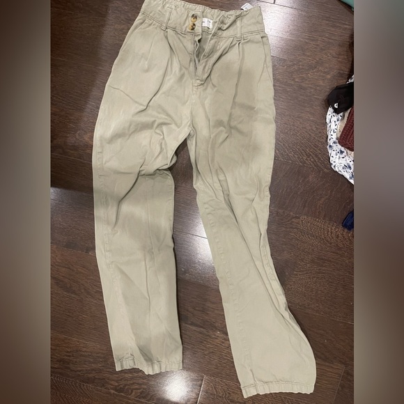 Stradivarius cargo long pants with zip/button size 2 - Picture 2 of 2